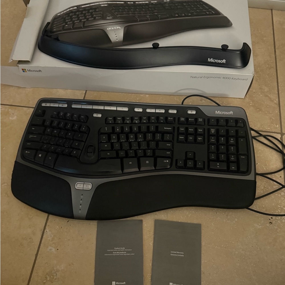 Microsoft Wired Ergonomic Keyboard Black